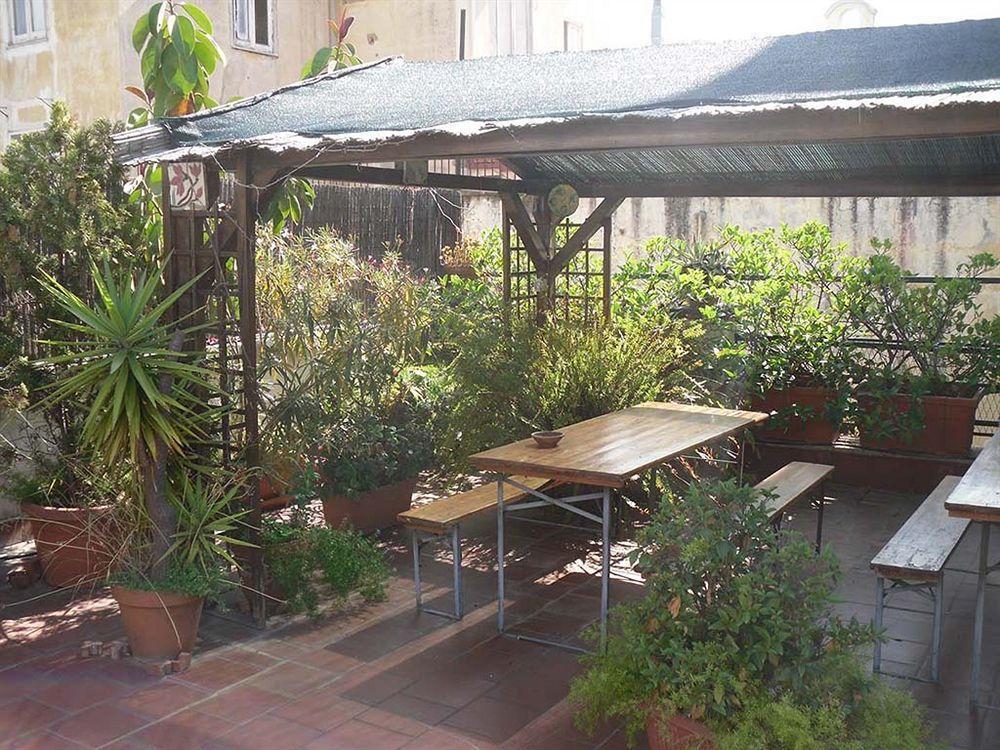 Bed And Breakfast I Vicoletti Di Napoli Exterior foto