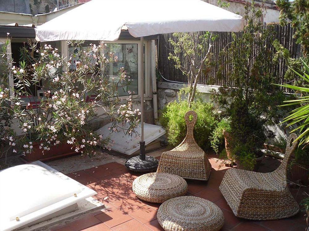 Bed And Breakfast I Vicoletti Di Napoli Exterior foto