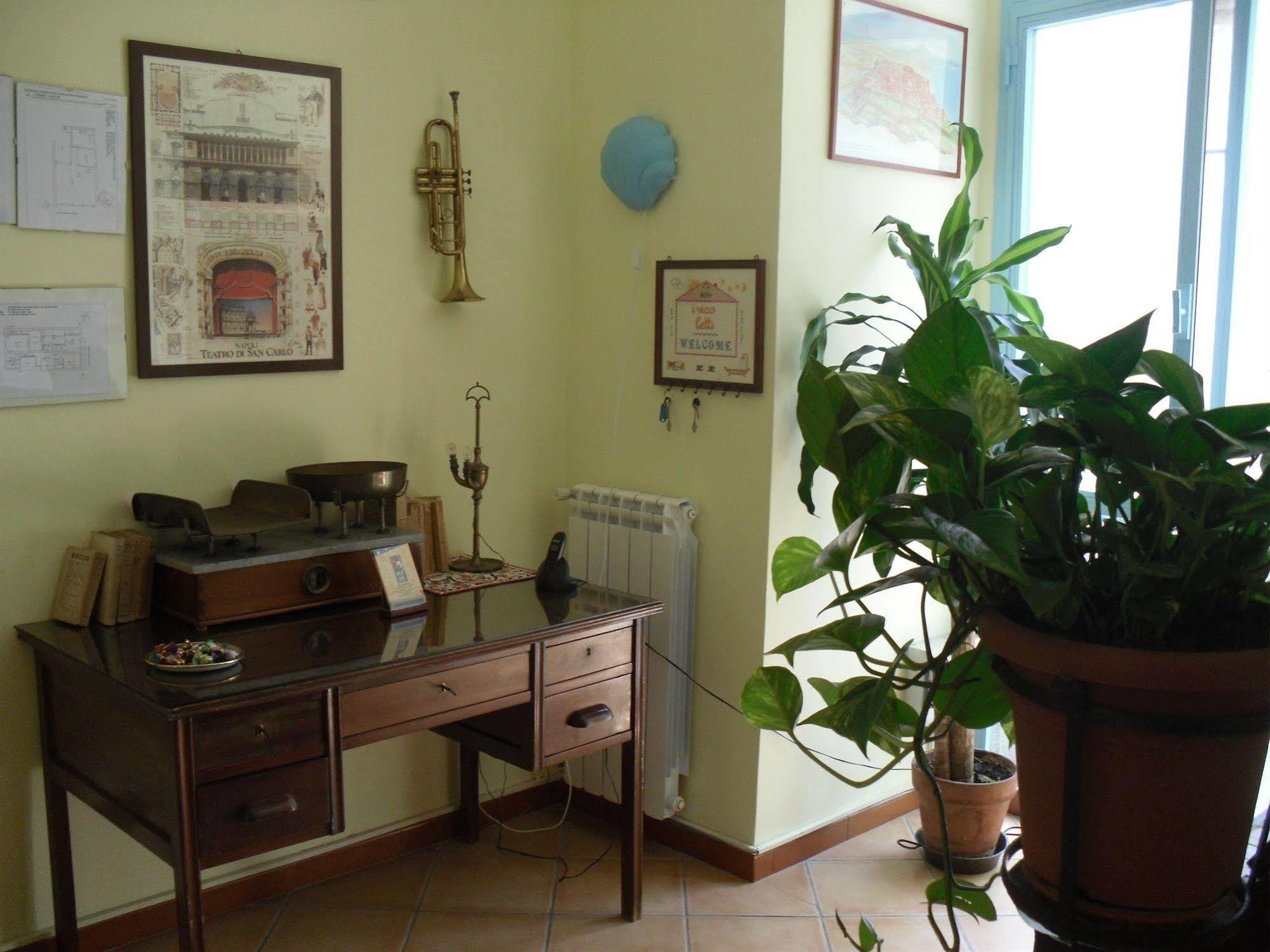 Bed And Breakfast I Vicoletti Di Napoli Exterior foto