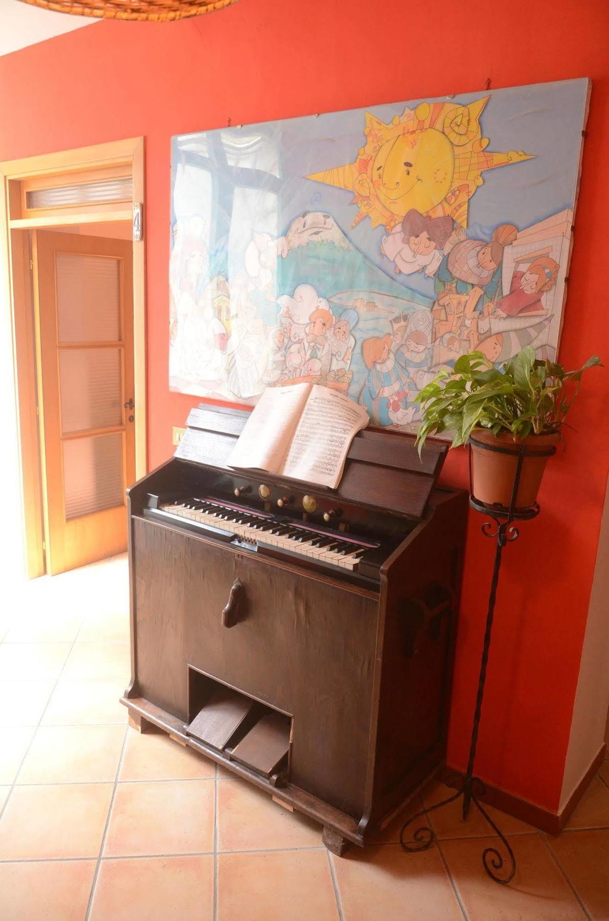 Bed And Breakfast I Vicoletti Di Napoli Exterior foto
